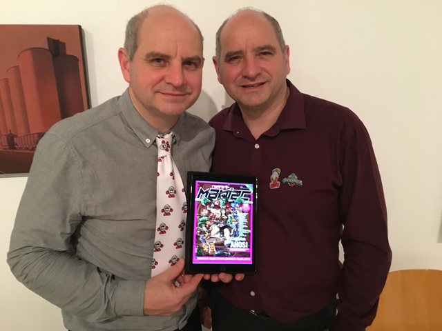 Gemelos Philip y Andrew Oliver - Creadores de consolas