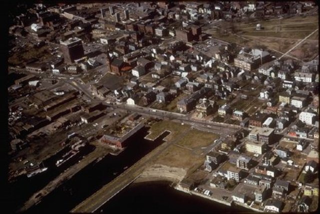 Massachusetts formally apologizes