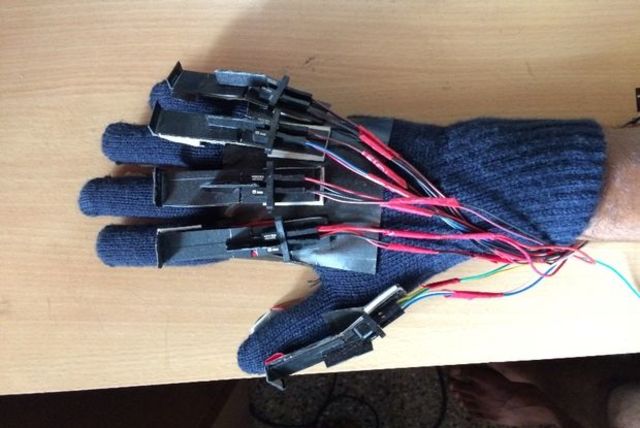 EL GUANTE DE BRAILLE