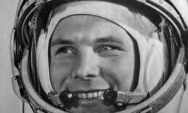 ASTRONAUTA ENVIADO AL ESPACIO