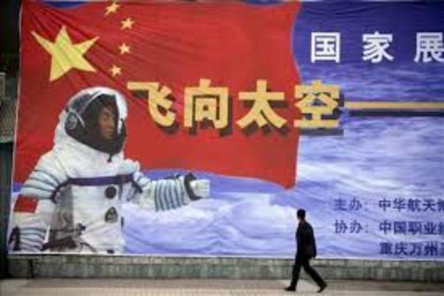 CHINA LANZA LA TERCERA MISION ESPACIAL