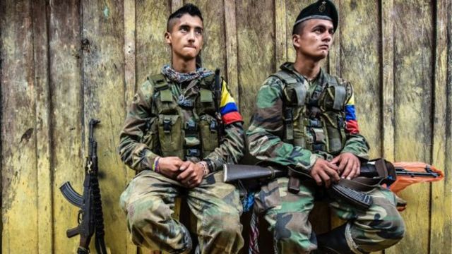 Colombia retira tropas de la selva para que sean liberados 70 militares cautivos