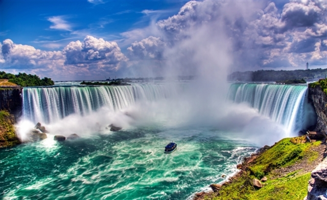 Niagra falls canada