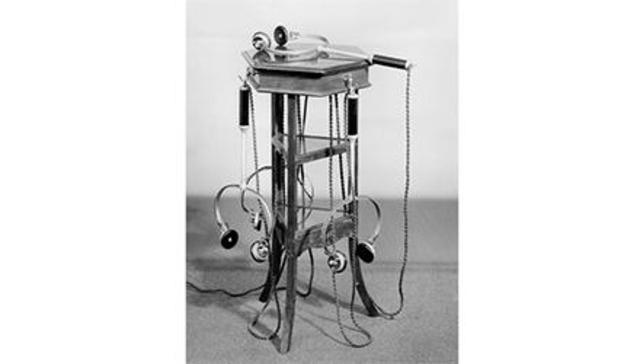 The Evolution of Earbuds/Headphone