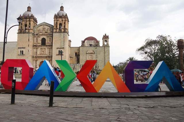 Plan Integral de Desarollo Turistico de Oaxaca.