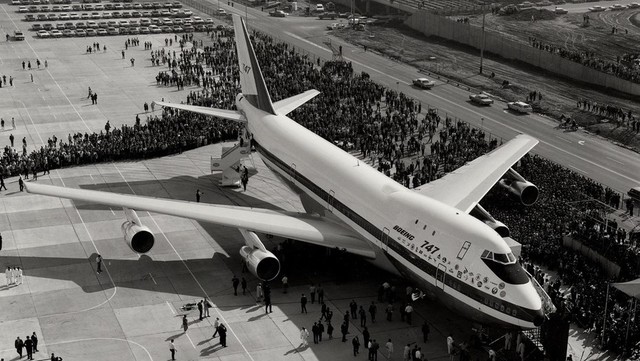 Se presenta el Boeing 747