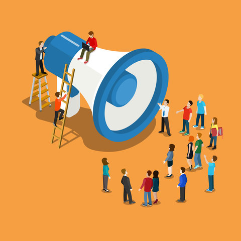 Poner en práctica la escucha activa cuando nos relacionamos.