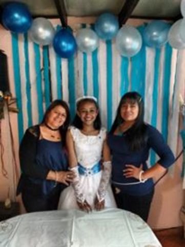 MI PRIMERA COMUNIÓN