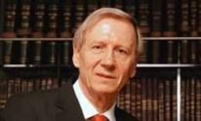 ANTHONY GIDDENS