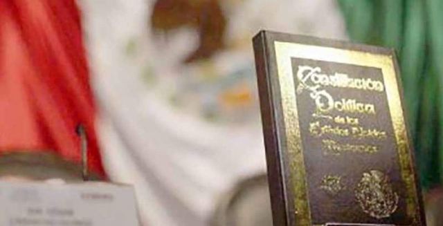 CONSTITUCIONAL POLÍTICA