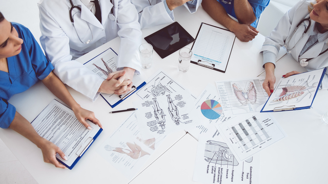 Miembros comité de Bioetica en españa