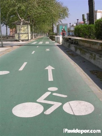 PRIMER PAVIMENTO DE HORMIGÓN CON DESLISAMIENTO