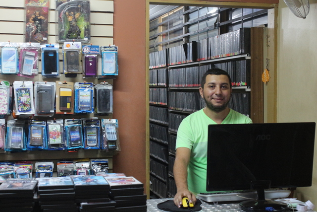 Iba sola al videocentro a rentar las películas o a regresarlas