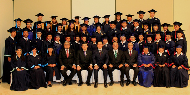 TERMINO LA LICENCIATURA EN PEDAGOGÍA INFANTIL