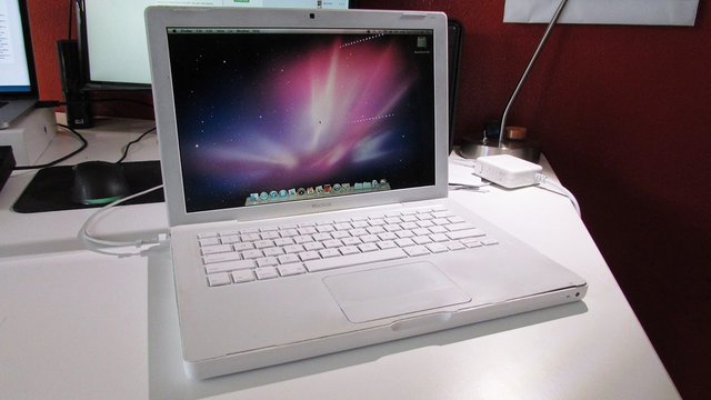 MacBook