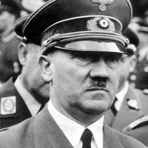 SUICIDIO DEL ADOLF HITLER