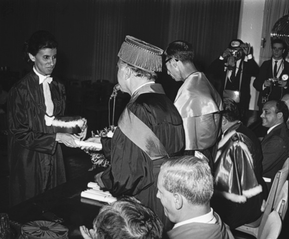 Formatura da primeira turma de bacharéis em Economia