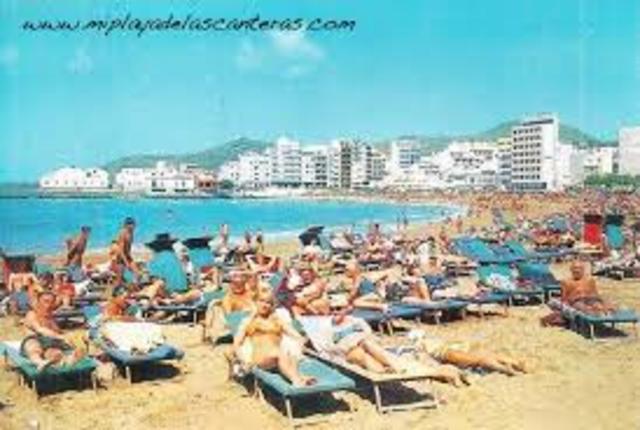 El turismo complementa sus servicios y comienza a tomar relevancia en los destinos, adapta para hacer turismo en masas.