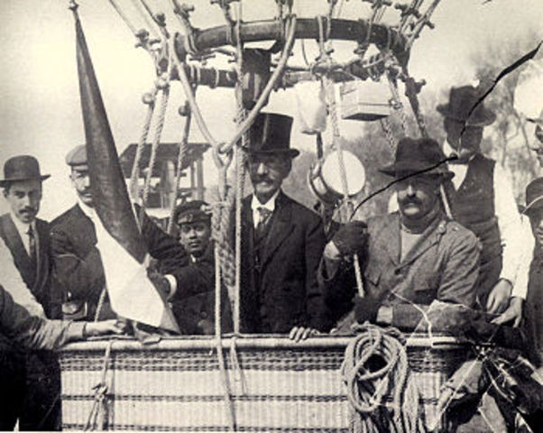 1er vuelo de un Globo de Aire Caliente