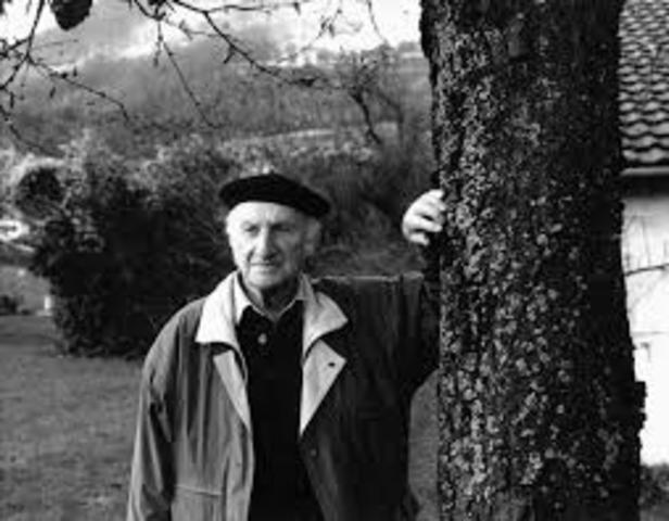 Hannes Mayer y Cacho trabajan en el diseño de CU.