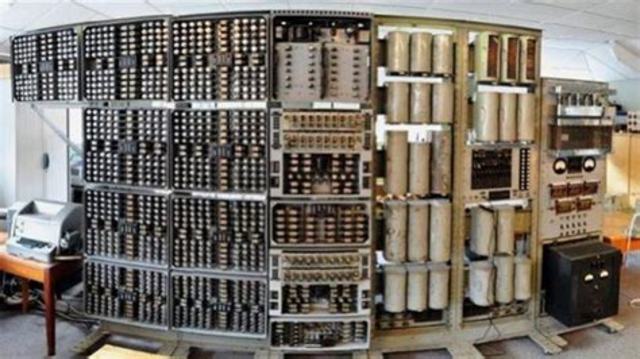 Se creó el primer sistema automático de asignación de índices, un índice KWIC