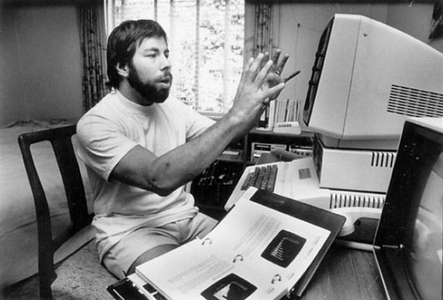Jobs y Wozniak recaudan $ 1.300, y a través de la venta del Volkswagen
