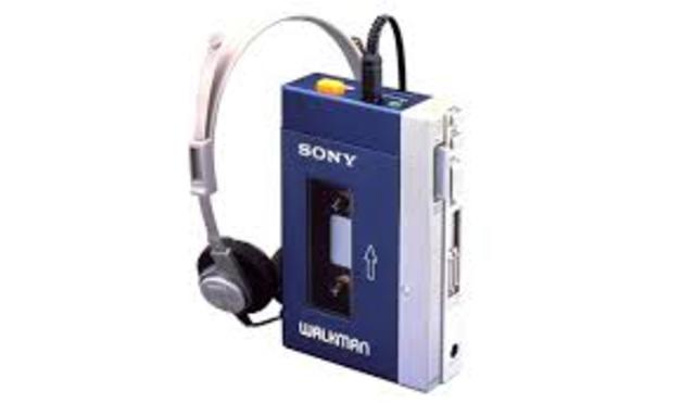 EL PRIMER REPRODUCTOR DE MUSICA PERSONAL "WALKMAN"