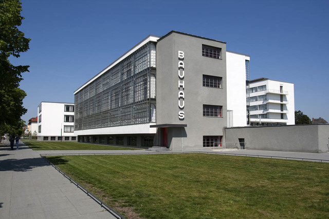 Escuela de la Bauhaus en Dessau de Walter,