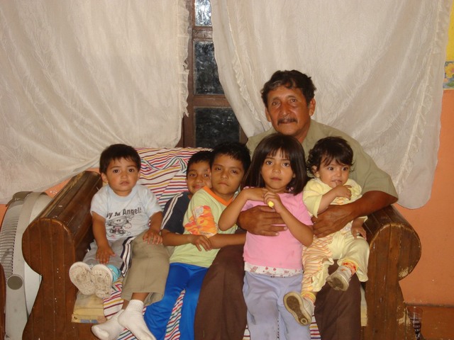 MI PRIMERA VEZ EN UNA REUNIÓN FAMILIAR