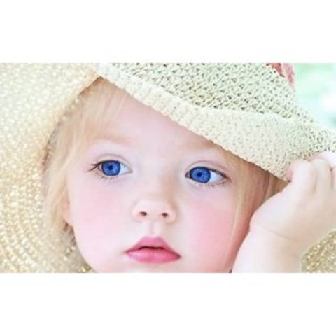 Little Sister was born