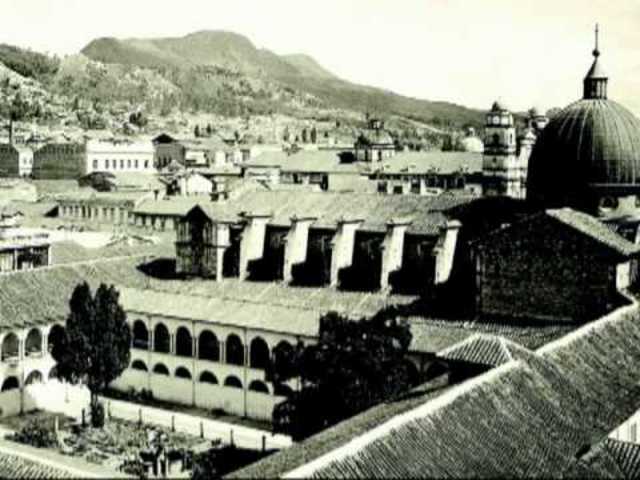 PRIMER COLEGIO CONSTRUIDO