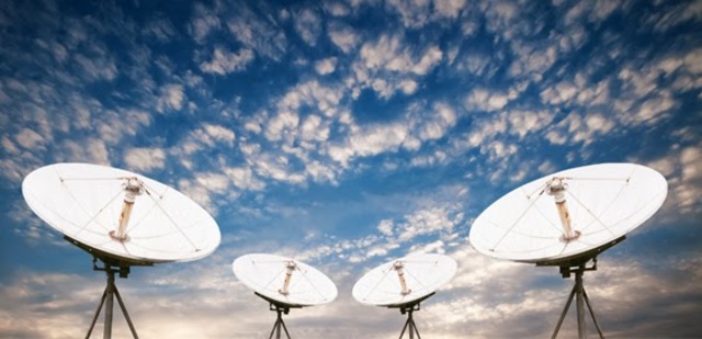 La FCC aprueba la tecnología de televisión vía microondas MMDS (Multichannel Multipoint Distribution Service)