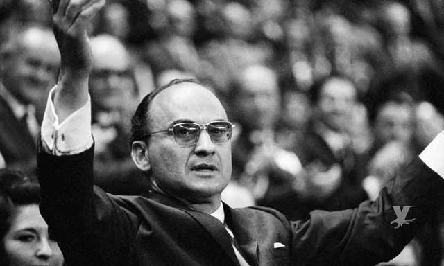 Luis Echeverría (1970-1976)