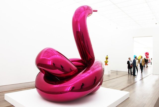 "Balloon Swan" (2004-2011)  Jeff Koons