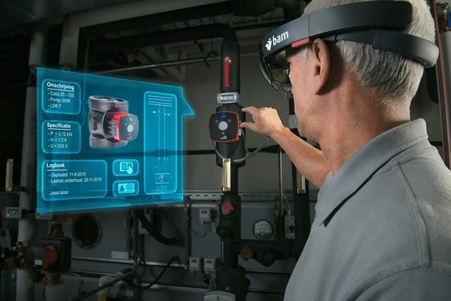 HoloLens
