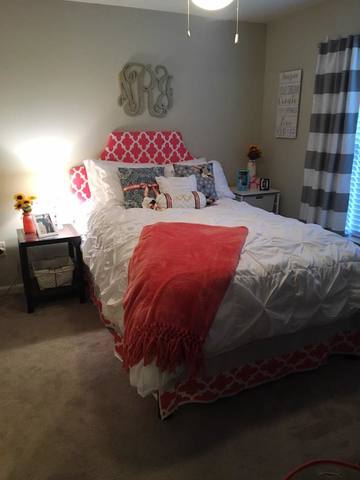 Moved into her apartment in Gainesville