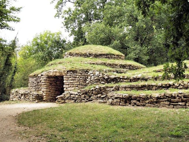 TUMULUS OF BOUGON