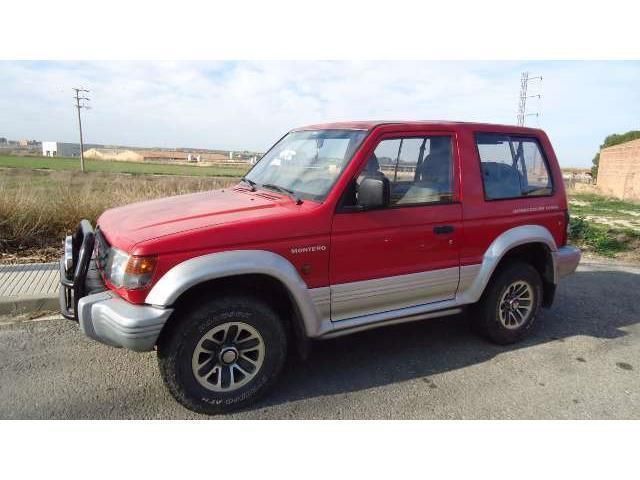 (Gabriela) Automóvil.