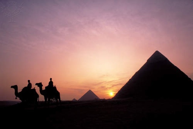 Construction of The Pyramids of GIza