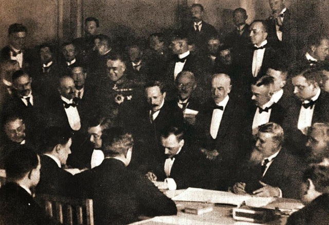 FIRMA DE PAZ DE BREST LITOVSK.