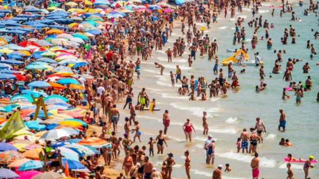 LAS SOCIEDADES EMISORAS DE TURISMO Y LA VALORACIÓN DEL TERRITORIO DE PLAYA