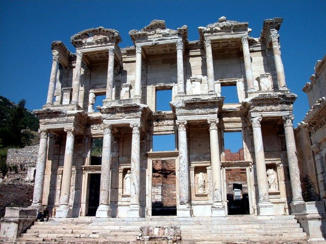 Cierre del Instituto para la Investigación Social y exilio de la Escuela de Frankfurt