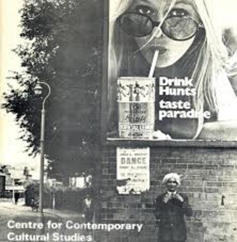 Creación del Center of Contemporary Culture Studies