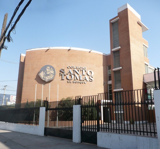 fundacion del colegio santo tomas de aquino