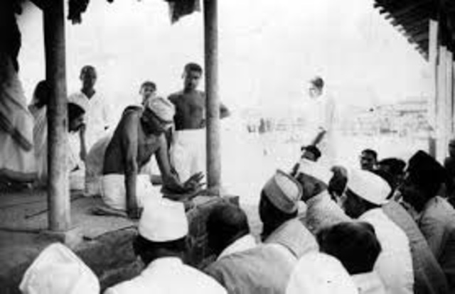 Inicia el movimiento de resistencia pasiva.