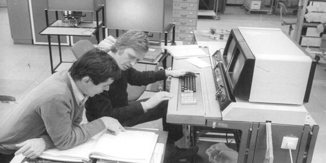 LA PRIMERA CONEXIÓN DE INTERNET EN EL SALAVDOR