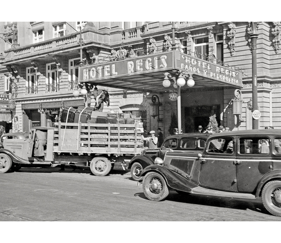 En México: Fundación de la escuela hotelera