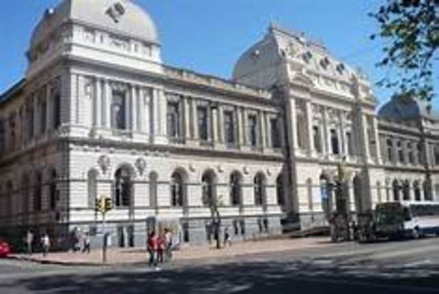 UNIVERSIDAD REPUBLICANA