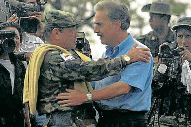Inicio de proceso de paz con las Farc