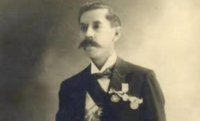 El Presidente Manuel Enrique Araujo.